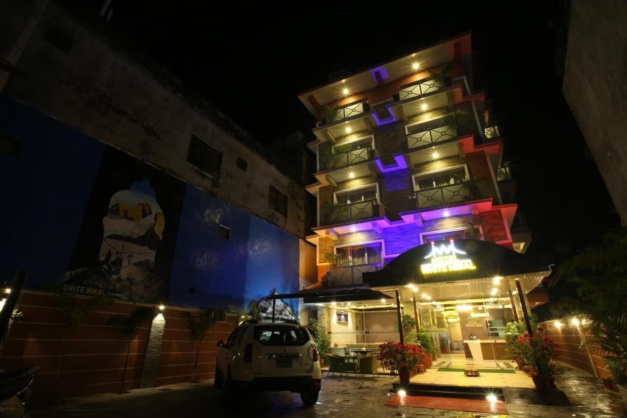 Hotel White Himal Ποκάρα Εξωτερικό φωτογραφία