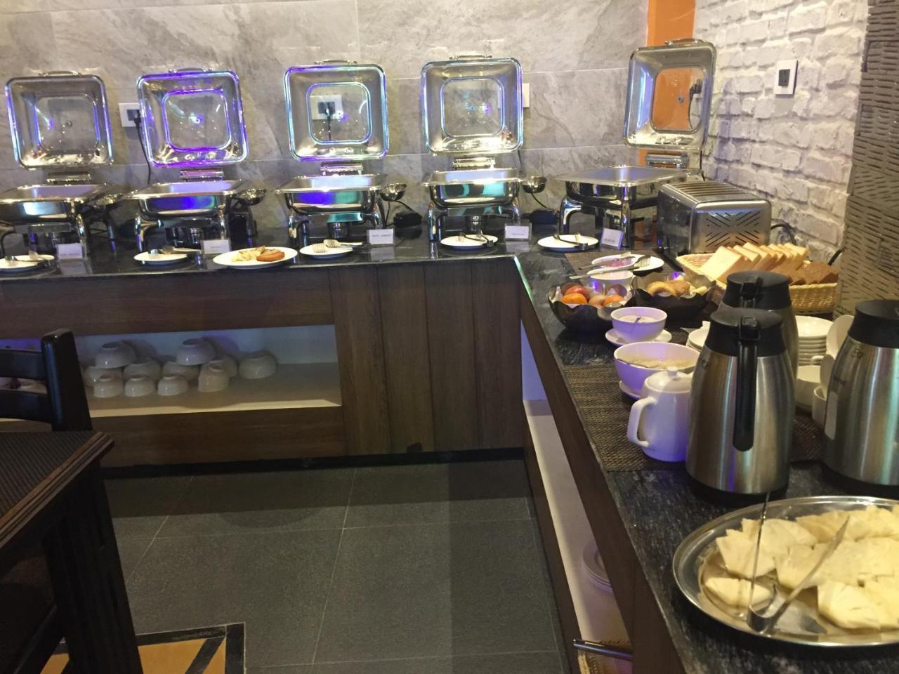 Hotel White Himal Ποκάρα Εξωτερικό φωτογραφία