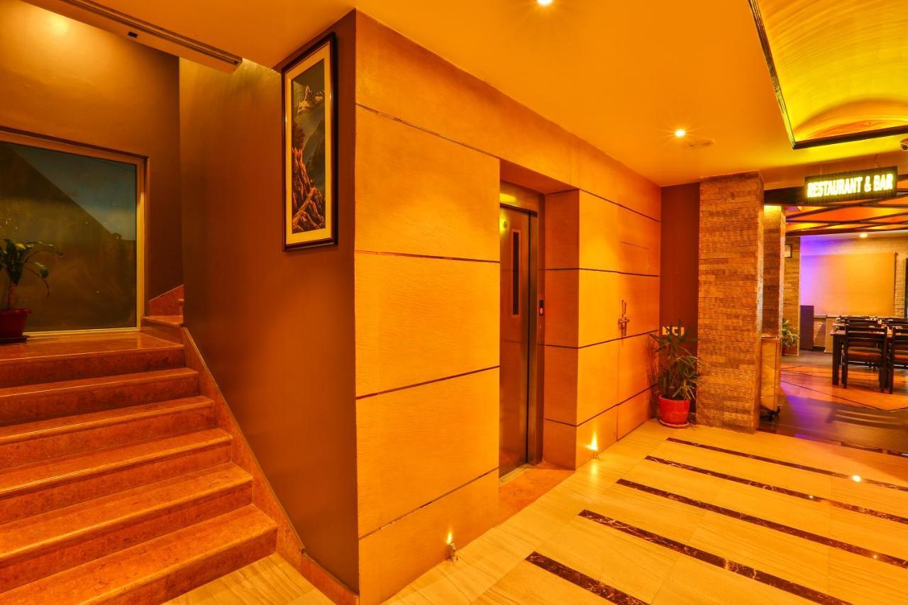 Hotel White Himal Ποκάρα Εξωτερικό φωτογραφία