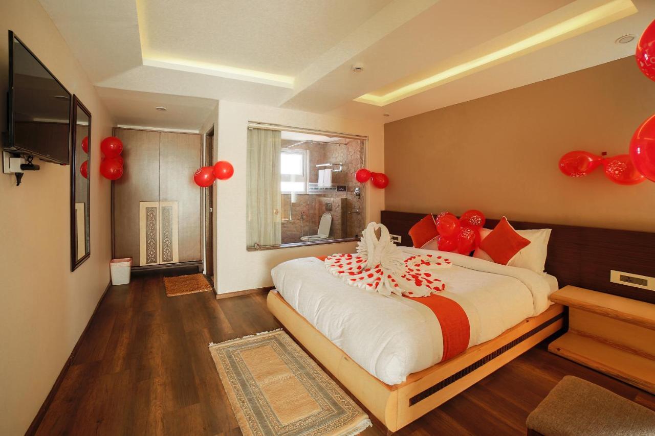 Hotel White Himal Ποκάρα Εξωτερικό φωτογραφία