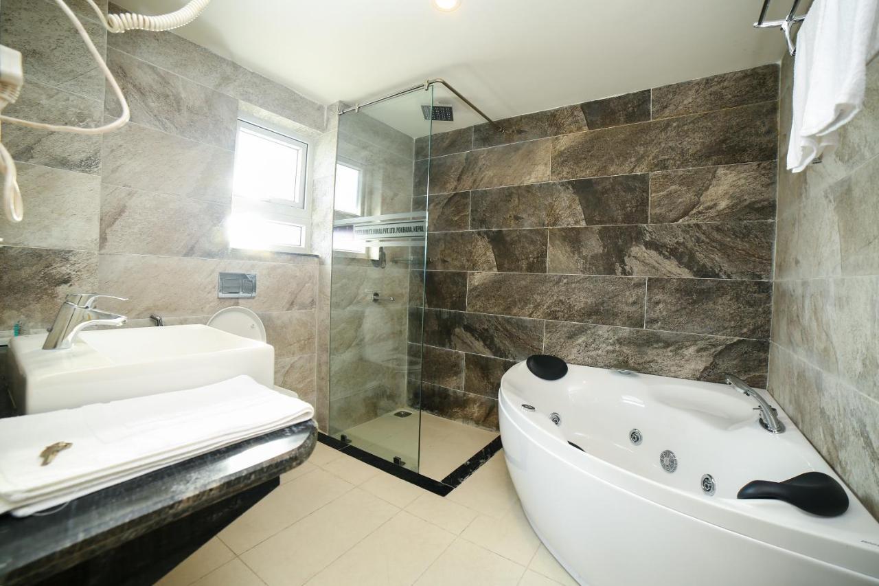Hotel White Himal Ποκάρα Εξωτερικό φωτογραφία